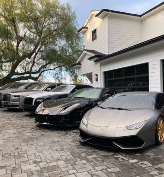 CR7 vs David Beckham: La colección completa de supercoches y quién gasta más